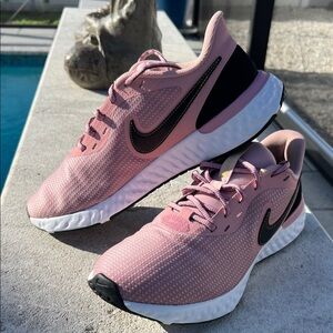 Nike Women's Pink and Black